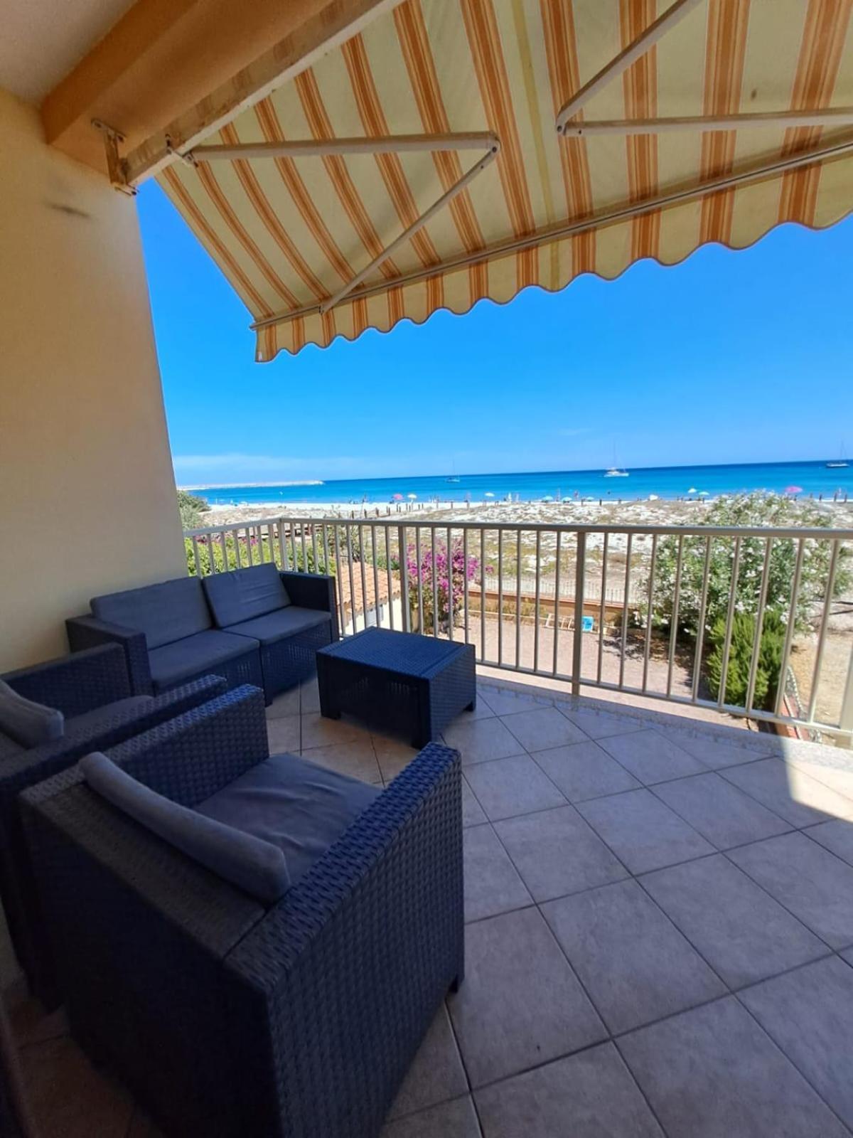 Sulla Spiaggia La Caletta Exterior foto